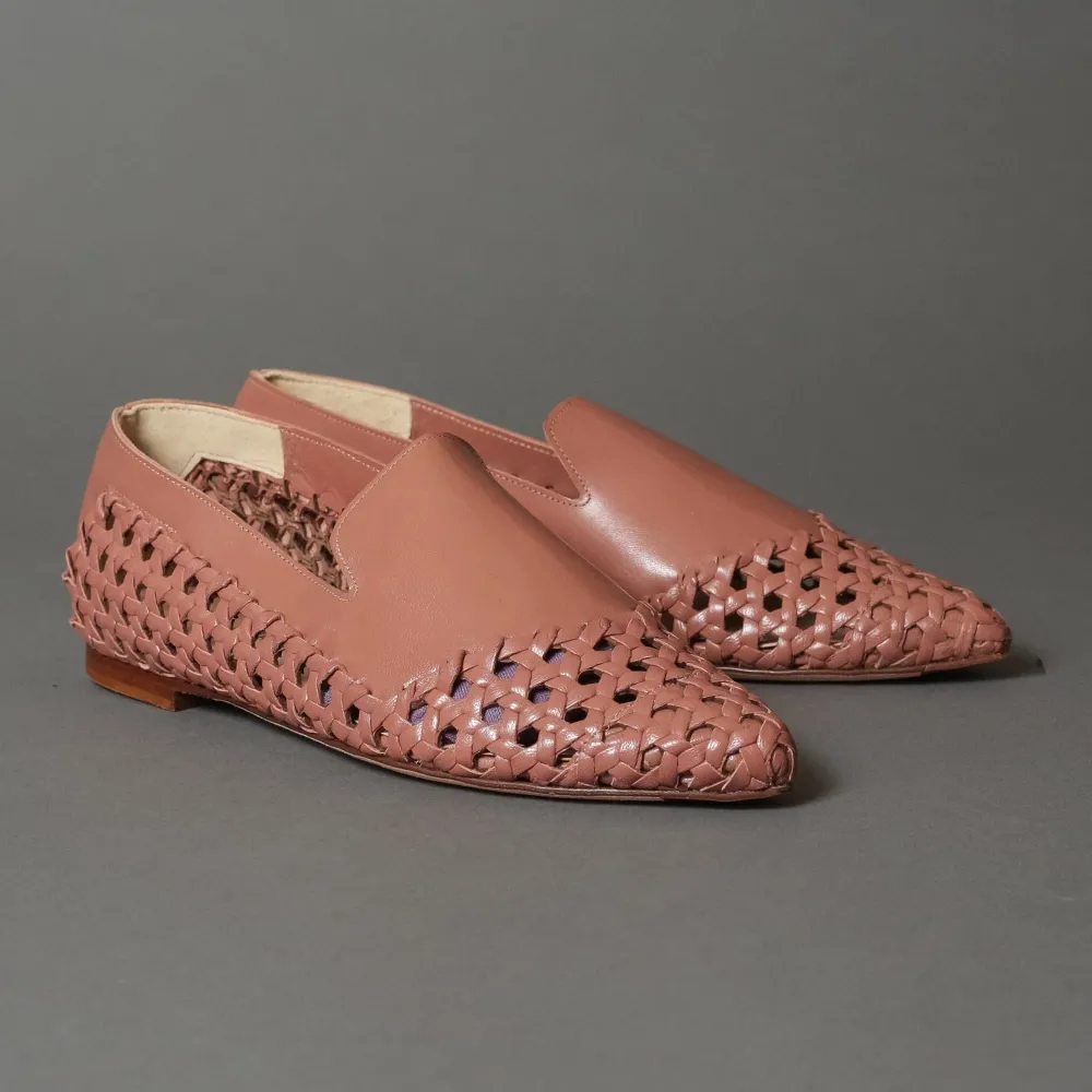 Lorena paggi 31203| Flats