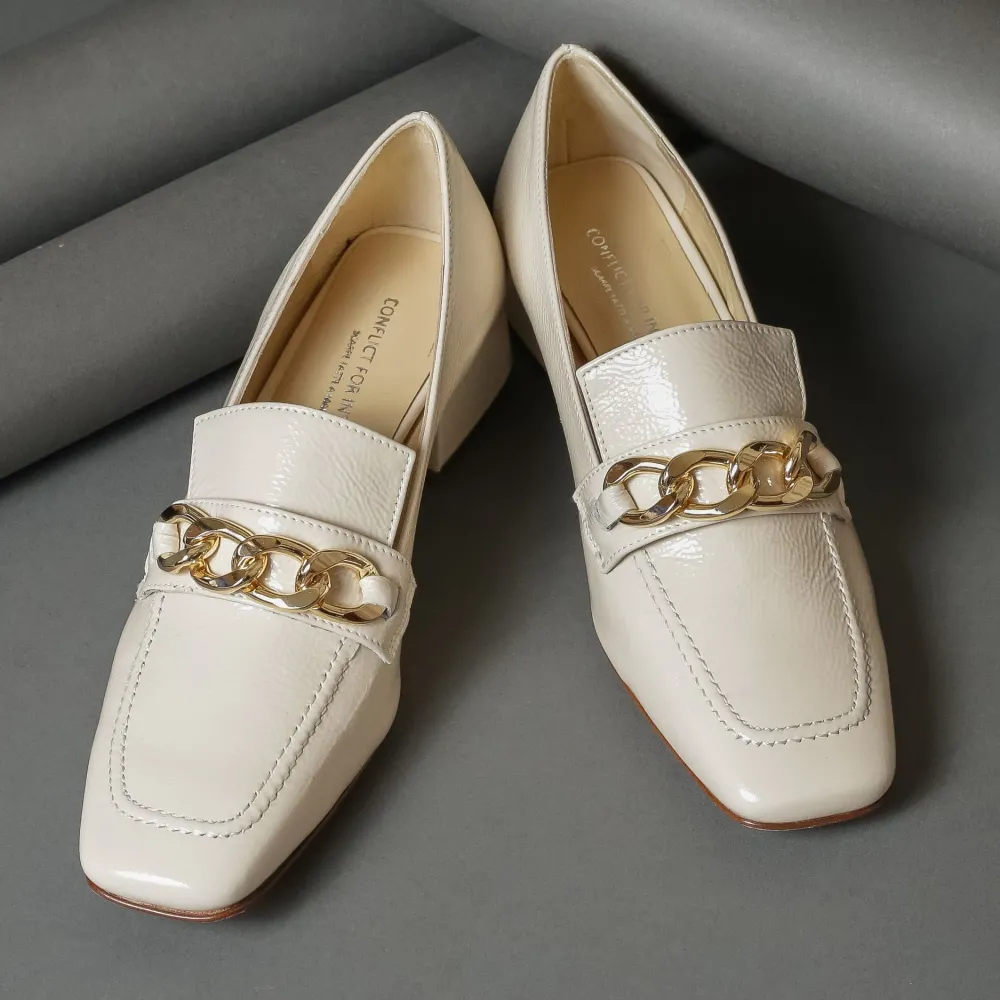 Conflict For Interest 727 Viola| Flats