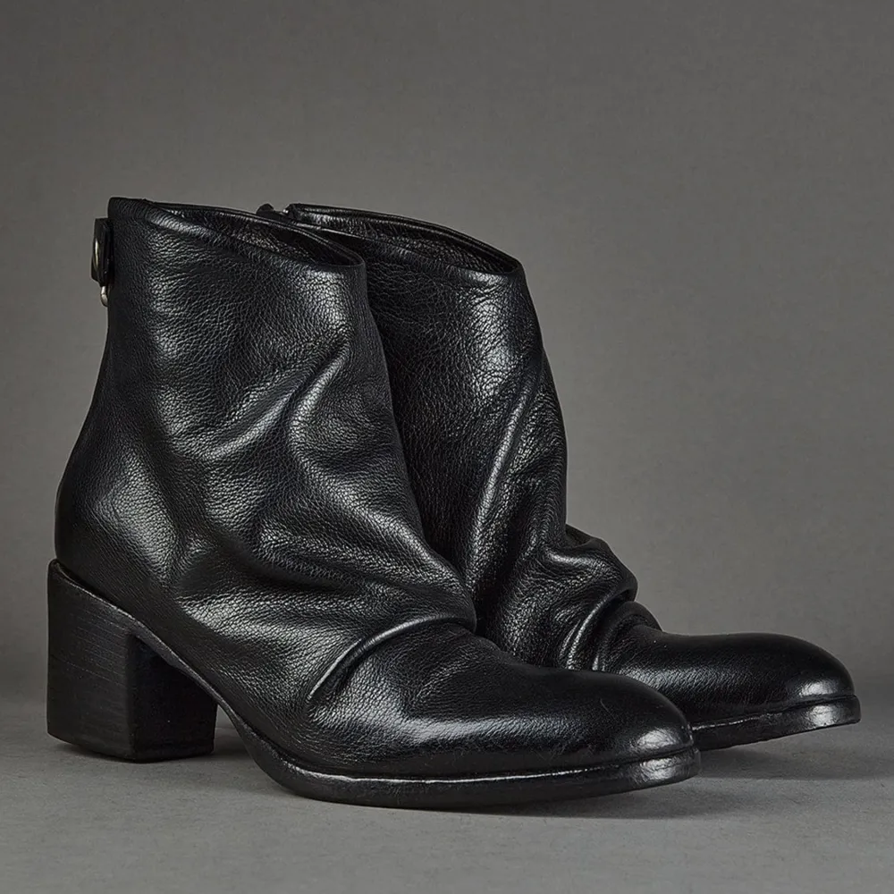 Conflict For Interest Gina| Boots