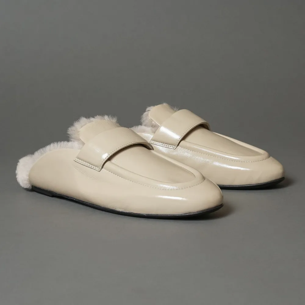 halmanera Estin03M| Flats